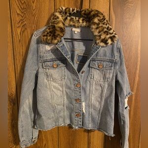 Dear John cropped jean jacket with detachable leopard collar